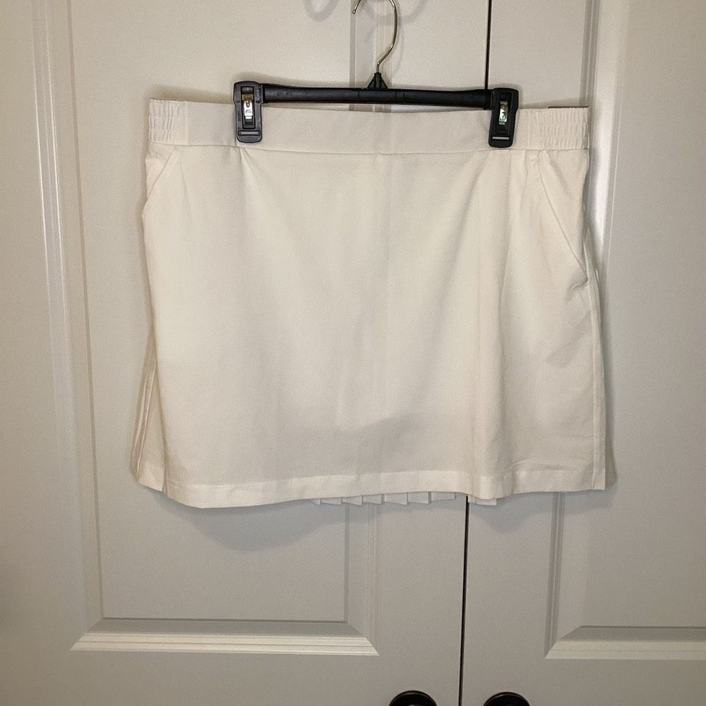 NWT Ladies Calia By‎ Carrie Underwood Golf / Tennis Skort white XL